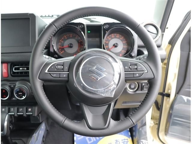 SUZUKI JIMNY NOMADE 2025 Image 31