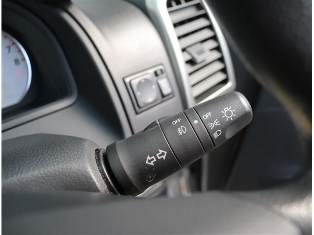 NISSAN WINGROAD 2013 Image 31