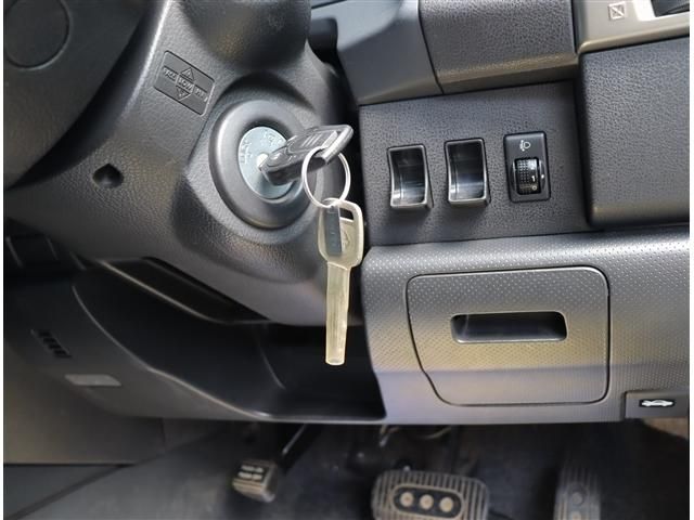 NISSAN WINGROAD 2013 Image 31