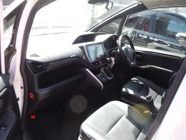 TOYOTA ESQUIRE 2017 Image 31