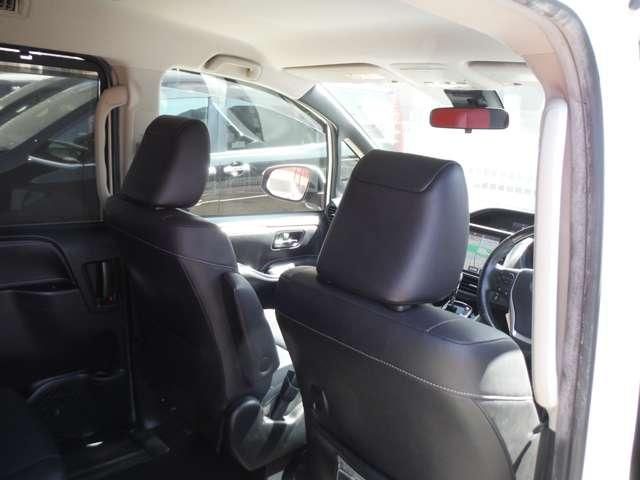 TOYOTA ESQUIRE 2017 Image 31