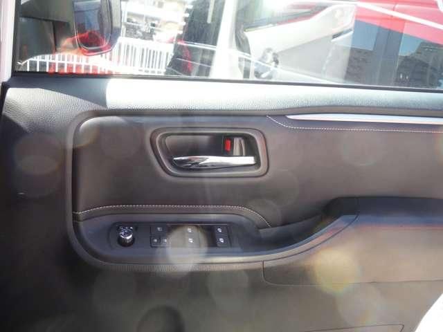 TOYOTA ESQUIRE 2017 Image 31