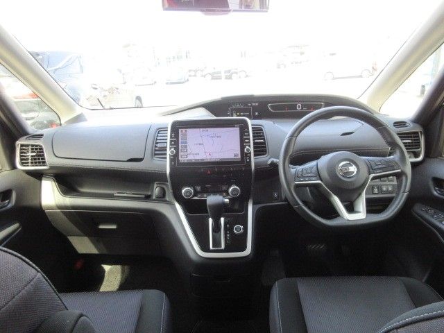 NISSAN SERENA  S-HYBRID 2017 Image 31