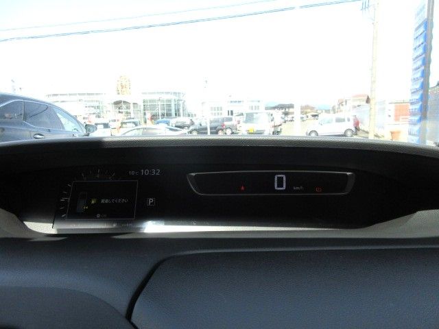 NISSAN SERENA  S-HYBRID 2017 Image 31