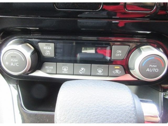 NISSAN SERENA  S-HYBRID 2017 Image 31