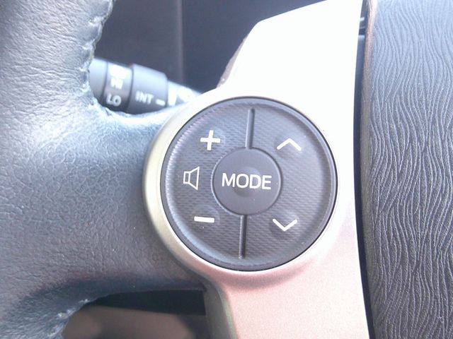 TOYOTA AQUA 2013 Image 31