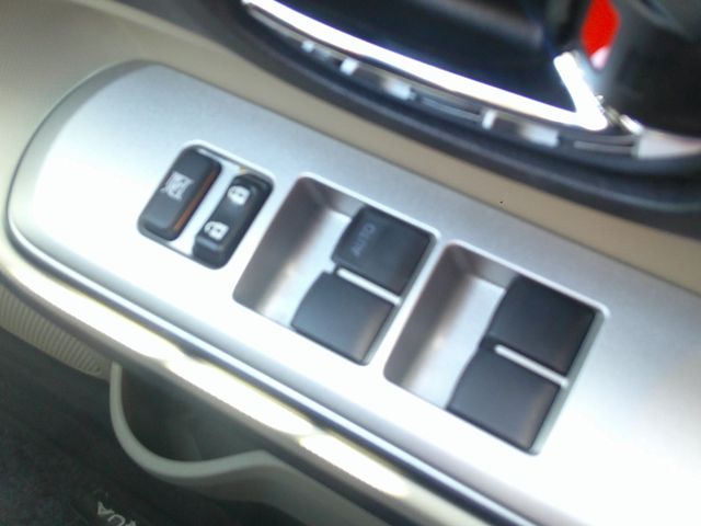 TOYOTA AQUA 2013 Image 31