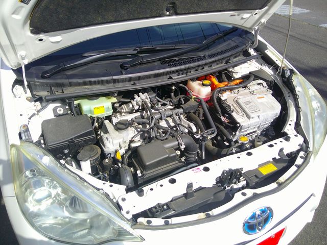 TOYOTA AQUA 2013 Image 31