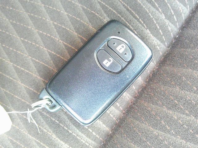 TOYOTA AQUA 2013 Image 31