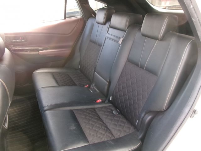 TOYOTA HARRIER HYBRID 2014 Image 31