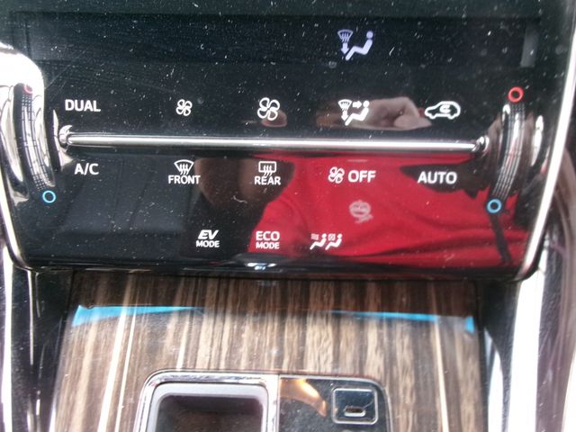 TOYOTA HARRIER HYBRID 2014 Image 31