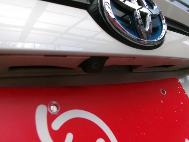 TOYOTA HARRIER HYBRID 2014 Image 31