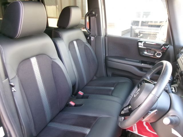 HONDA N BOX CUSTOM 2021 Image 31