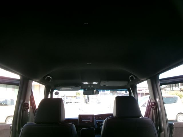 HONDA N BOX CUSTOM 2021 Image 31