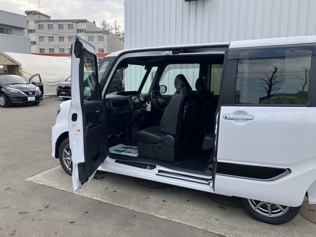 DAIHATSU TANTO CUSTOM 4WD 2021 Image 31