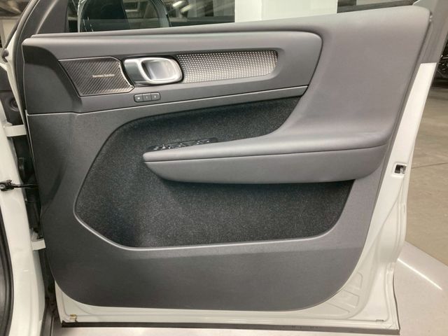 VOLVO XC40 2021 Image 31