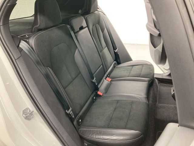 VOLVO XC40 2021 Image 31
