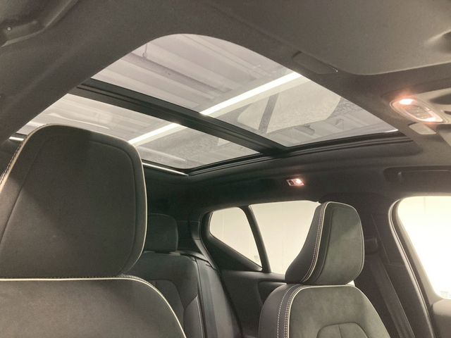 VOLVO XC40 2021 Image 31