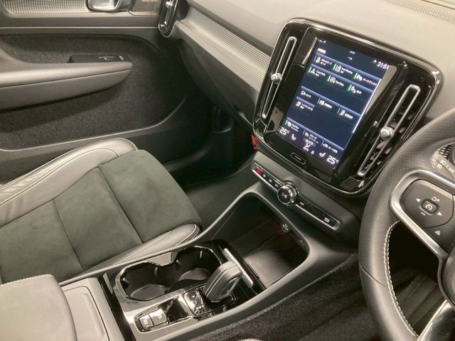 VOLVO XC40 2021 Image 31