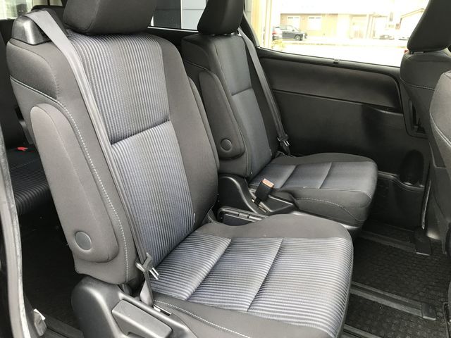 TOYOTA VOXY 2014 Image 31