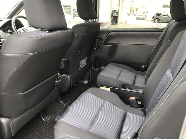 TOYOTA VOXY 2014 Image 31