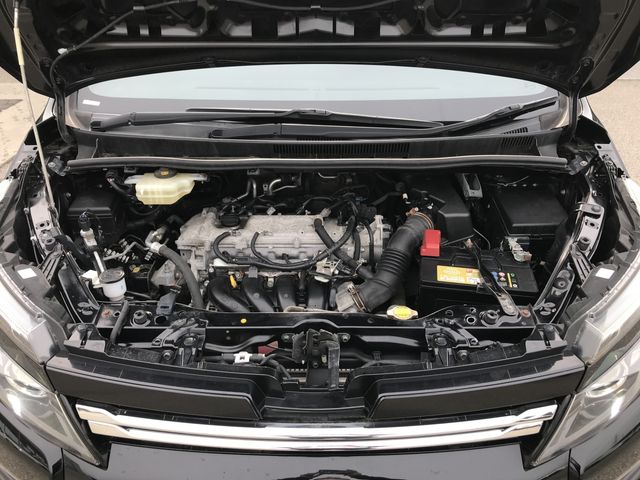 TOYOTA VOXY 2014 Image 31