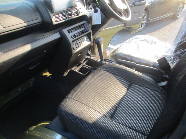 DAIHATSU HIJET TRUCK 4WD 2025 Image 31