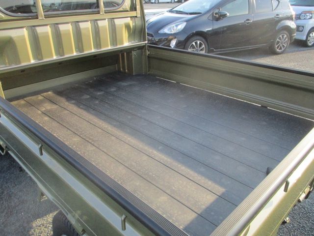 DAIHATSU HIJET TRUCK 4WD 2025 Image 31