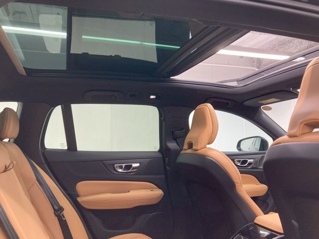 VOLVO V60 2024 Image 31