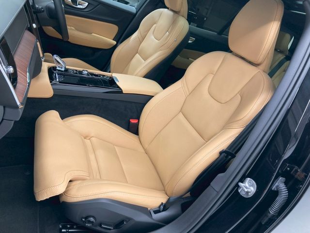 VOLVO V60 2024 Image 31