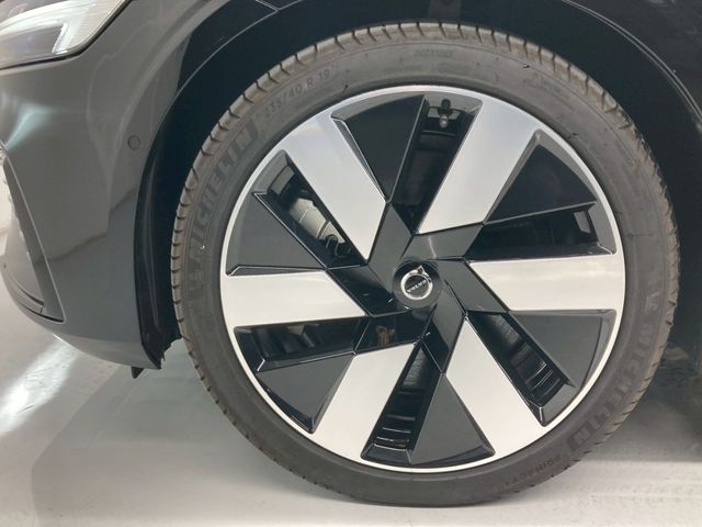 VOLVO V60 2024 Image 31