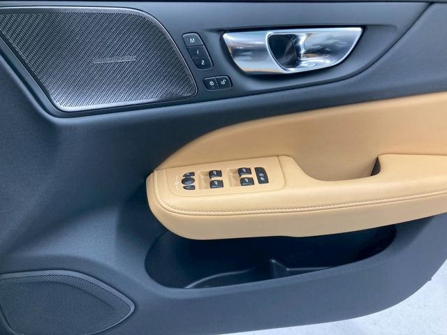 VOLVO V60 2024 Image 31