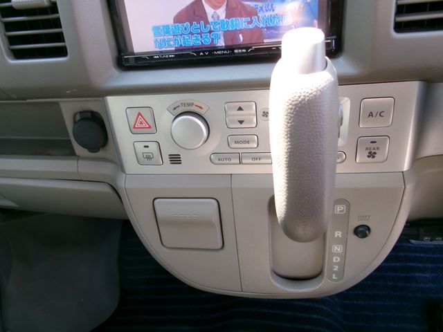 SUZUKI EVERY WAGON 2011 Image 31