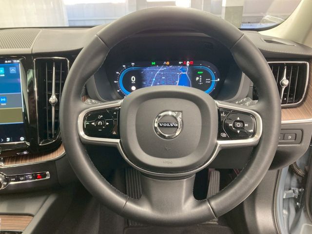 VOLVO XC60 2023 Image 31