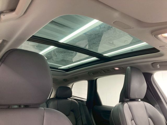 VOLVO XC60 2023 Image 31