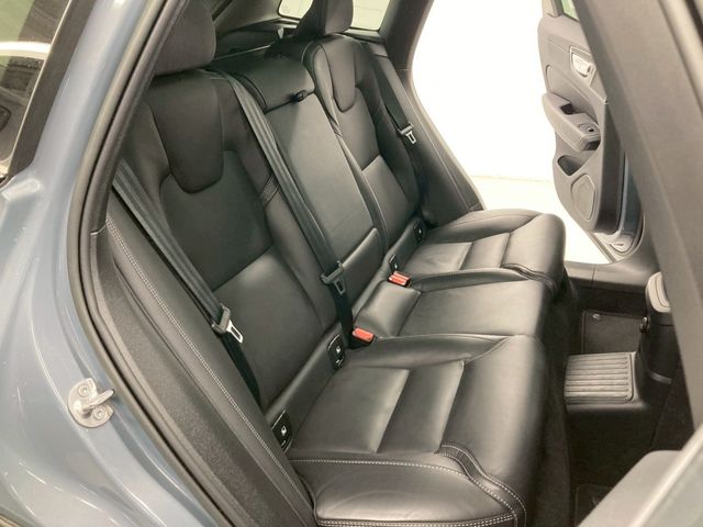 VOLVO XC60 2023 Image 31