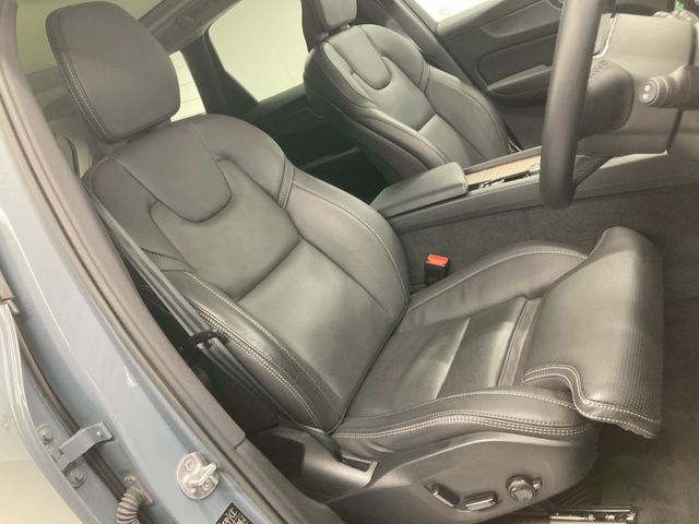 VOLVO XC60 2023 Image 31