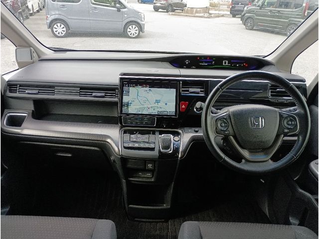 HONDA STEPWAGON E:HEV SPAD 2021 Image 31