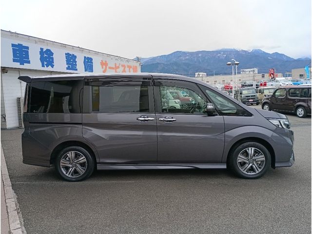 HONDA STEPWAGON E:HEV SPAD 2021 Image 31