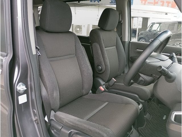 HONDA STEPWAGON E:HEV SPAD 2021 Image 31