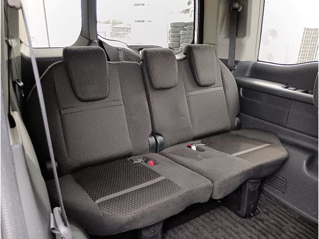 HONDA STEPWAGON E:HEV SPAD 2021 Image 31