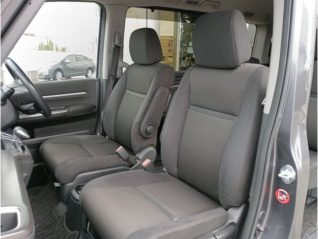 HONDA STEPWAGON E:HEV SPAD 2021 Image 31