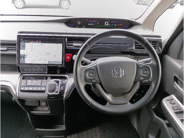 HONDA STEPWAGON E:HEV SPAD 2021 Image 31