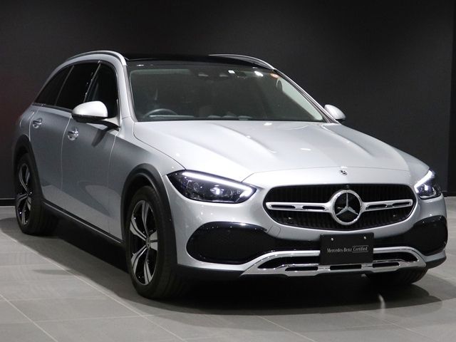 MERCEDES BENZ C CLAS 2023 Image 31