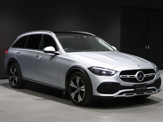 MERCEDES BENZ C CLAS 2023 Image 31