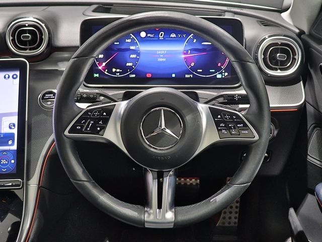 MERCEDES BENZ C CLAS 2023 Image 31