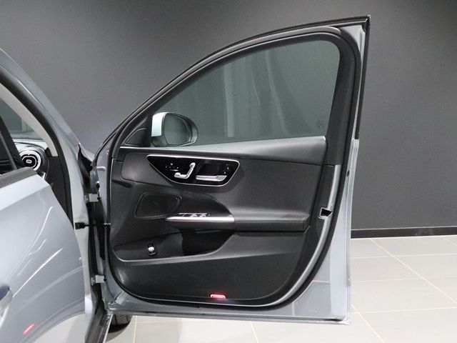MERCEDES BENZ C CLAS 2023 Image 31