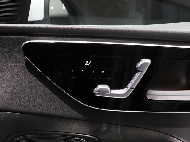 MERCEDES BENZ C CLAS 2023 Image 31