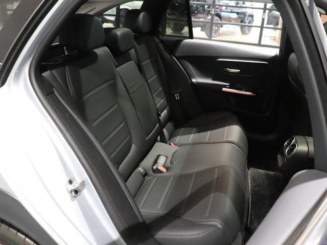 MERCEDES BENZ C CLAS 2023 Image 31