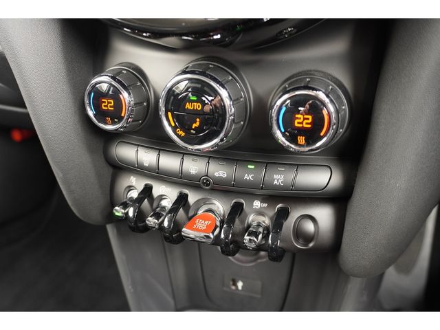 BMW MINI COOPER D 2021 Image 31